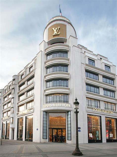 valise louis vuitton champs elysees|louis vuitton paris headquarters.